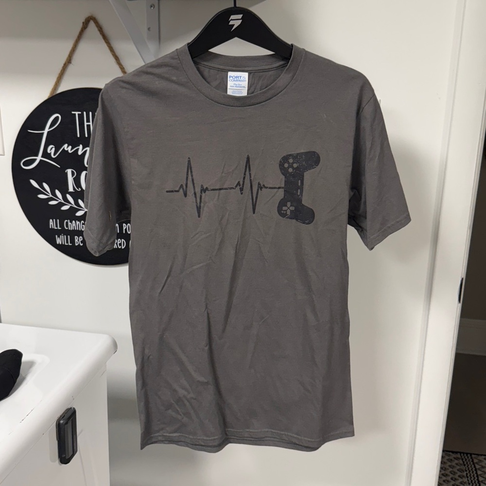 Gray Gamer Heartbeat T-Shirt